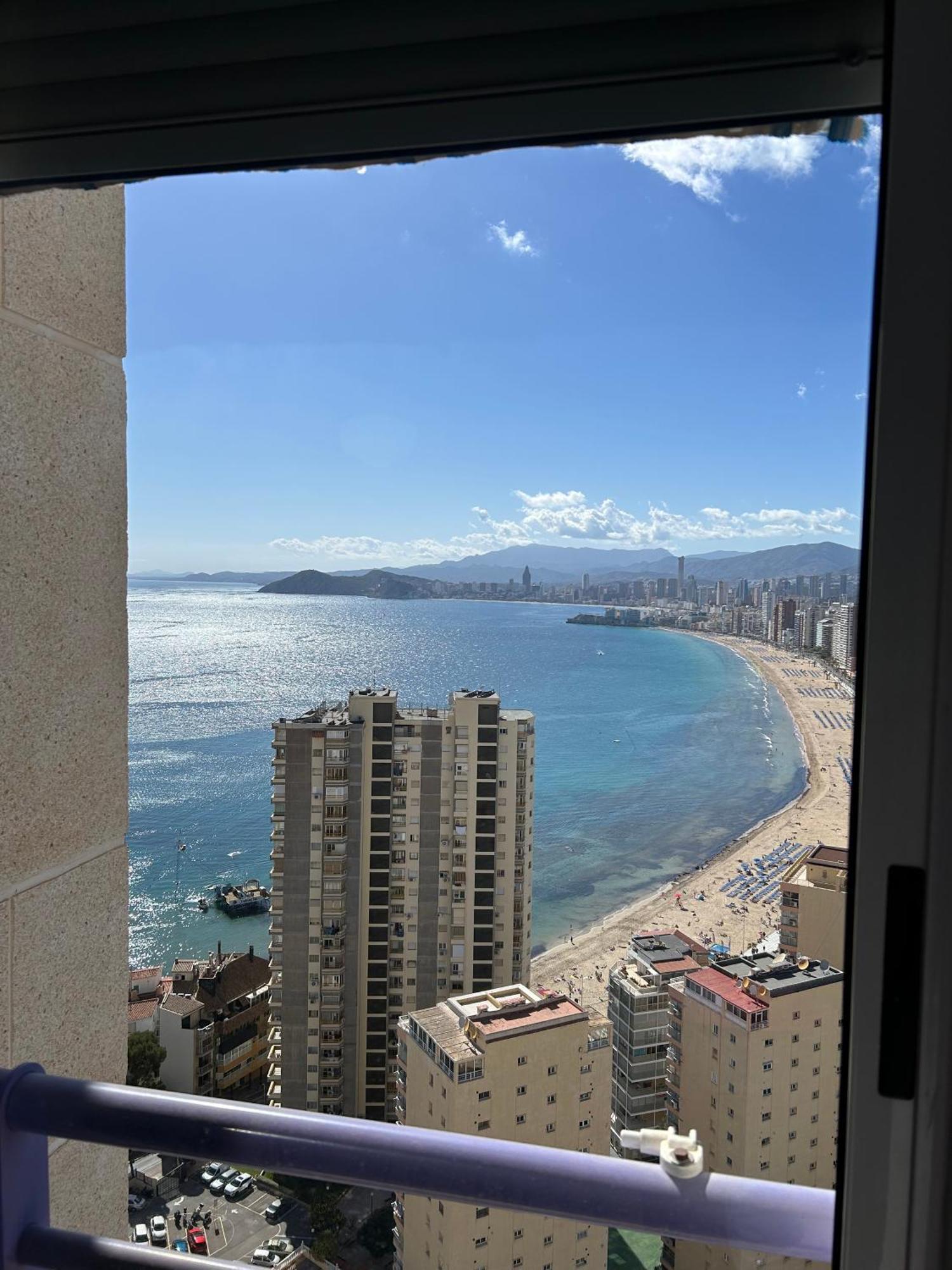 Apartamento Con Preciosas Vistas Y Piscina Benidorm Exterior photo