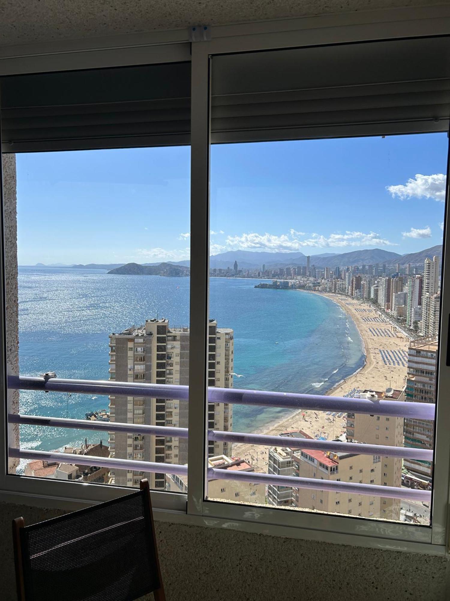 Apartamento Con Preciosas Vistas Y Piscina Benidorm Exterior photo